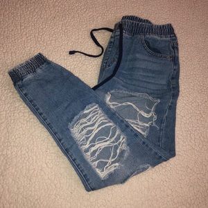 Distressed jogger pants.